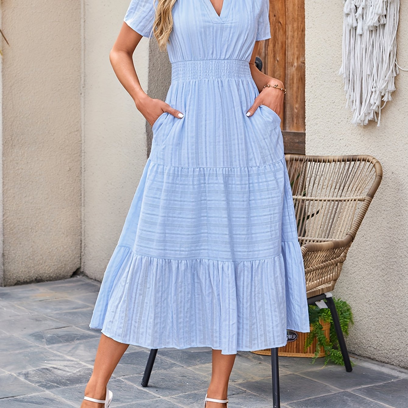 Womens Summer 2025 Casual Maxi Dresses Lightweight Short Sleeve V Neck Elastic Waist Boho Beach Dress Pockets
