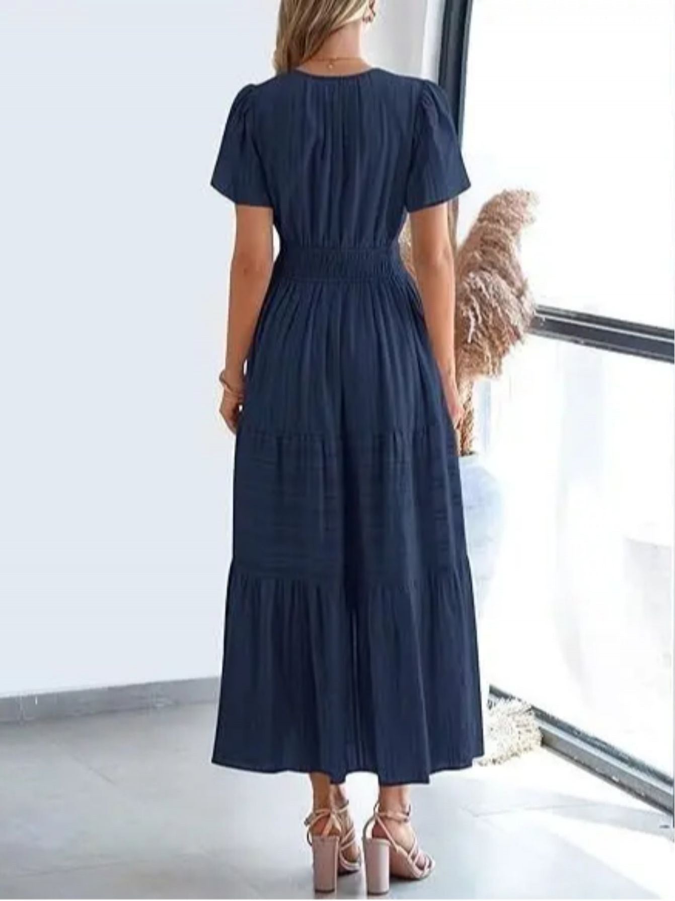 Elegant Women'S Pleated Puff Sleeve Layered Large Swing Dress, V-neck Machine Washable Casual to Formal Wear, Solid Color, Suitable for Spring and Summer, Easy Casual Women'S Wear