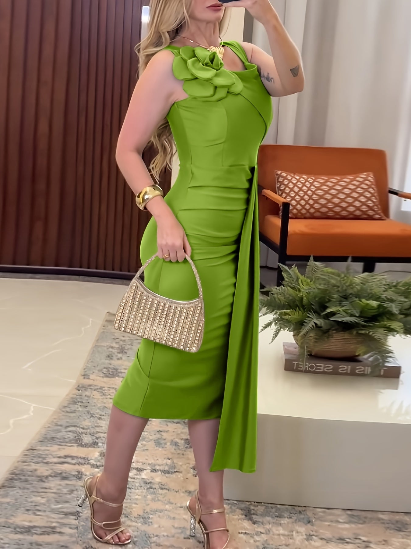 Women's Emerald Green 3D Floral Appliqué Square Neck Sleeveless Bodycon Dress with Ruched Waist & Side Ties - Mid-Length Party Dress for All Seasons, Dresses for Party, Evening Wear, Smooth Satin Finish