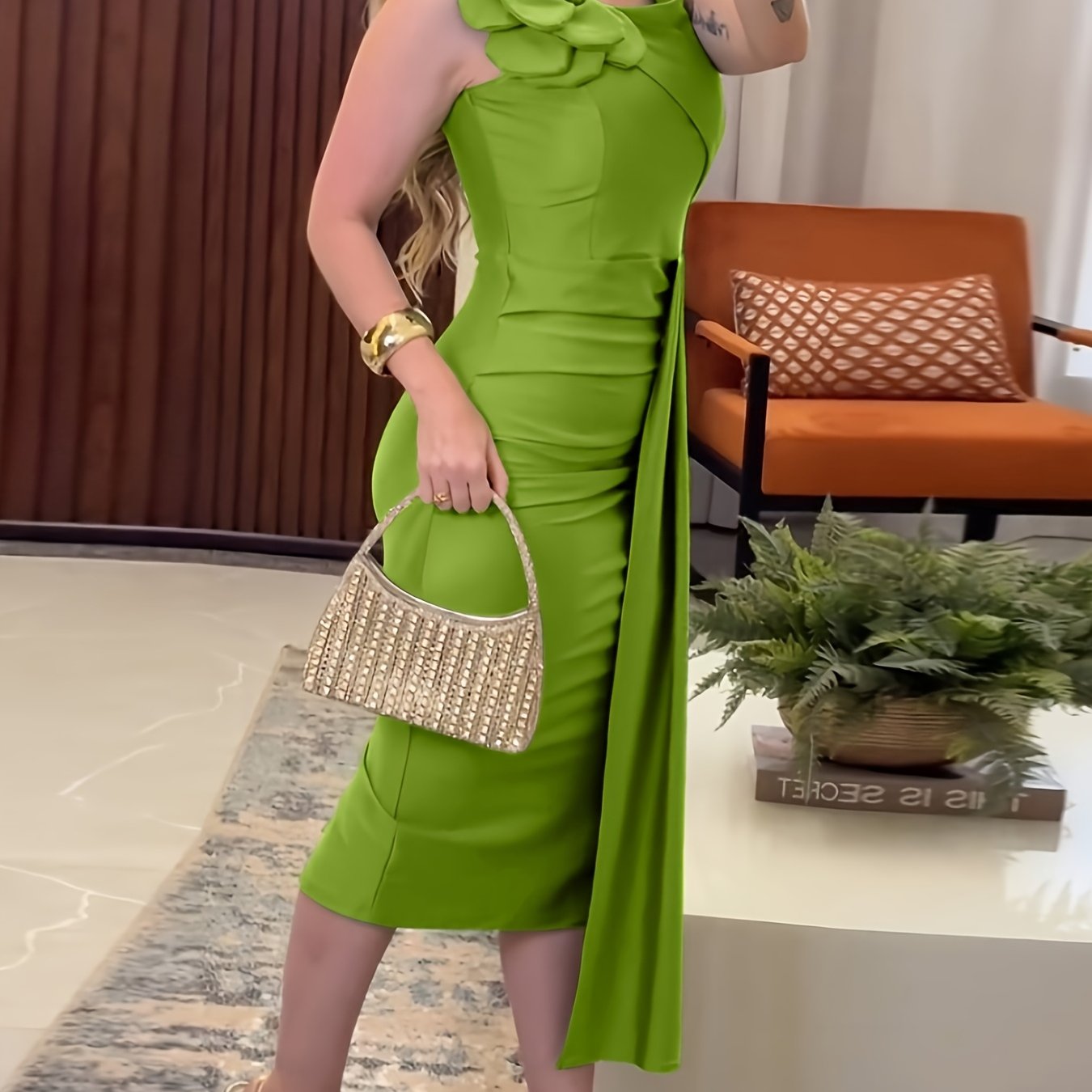 Women's Emerald Green 3D Floral Appliqué Square Neck Sleeveless Bodycon Dress with Ruched Waist & Side Ties - Mid-Length Party Dress for All Seasons, Dresses for Party, Evening Wear, Smooth Satin Finish