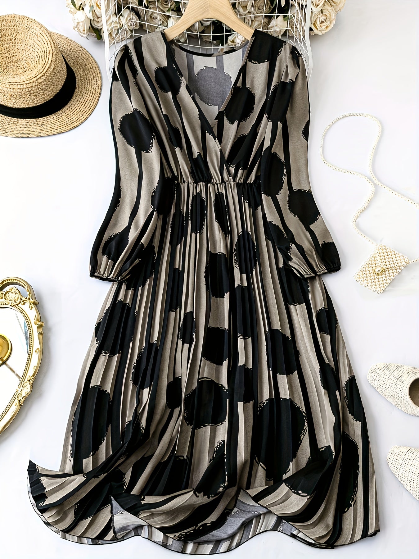 Fashionable Romantic Women'S Dress Black Wave Point Cross-collar Pleated Skirt With Elegant Dress DMBT104
