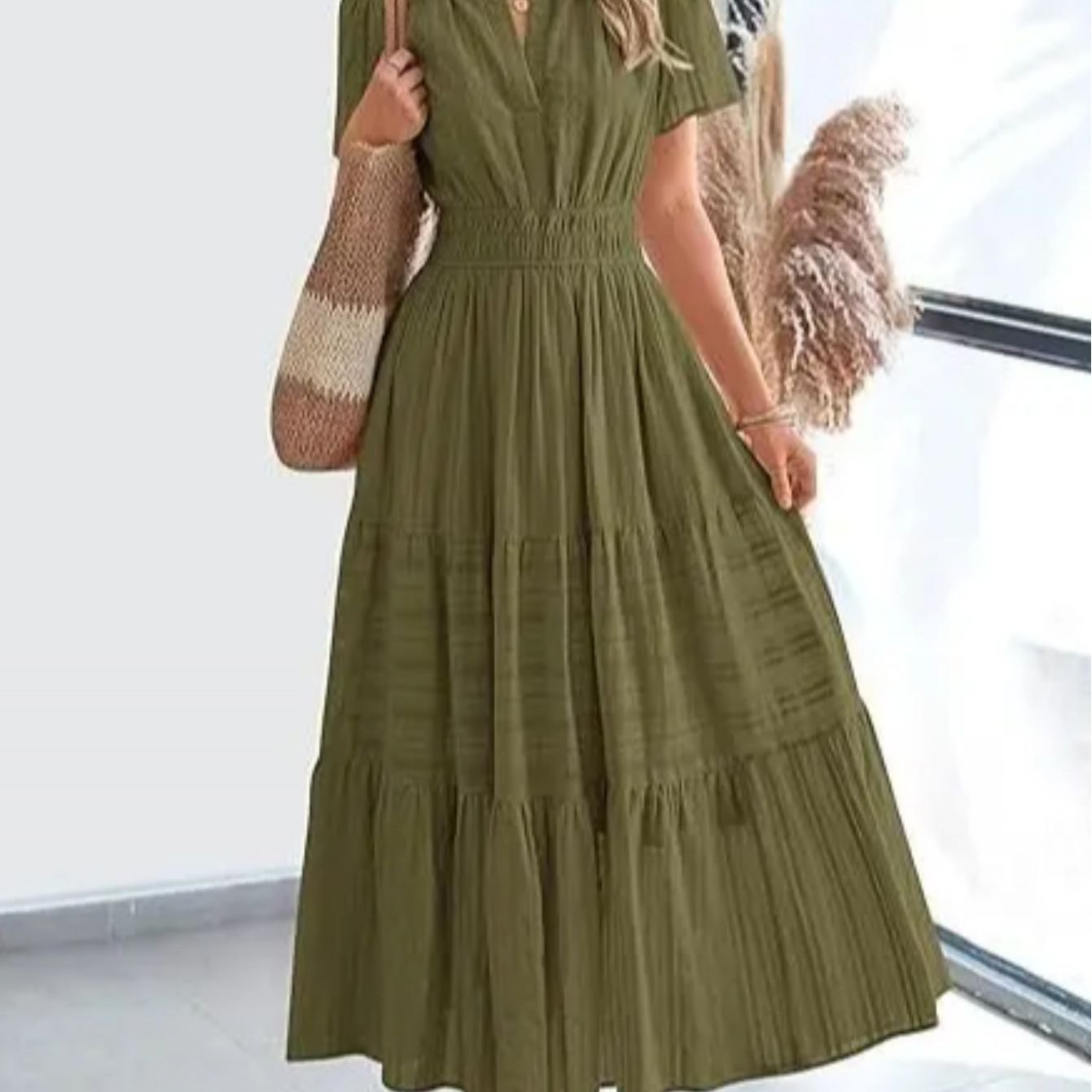 Elegant Women'S Pleated Puff Sleeve Layered Large Swing Dress, V-neck Machine Washable Casual to Formal Wear, Solid Color, Suitable for Spring and Summer, Easy Casual Women'S Wear
